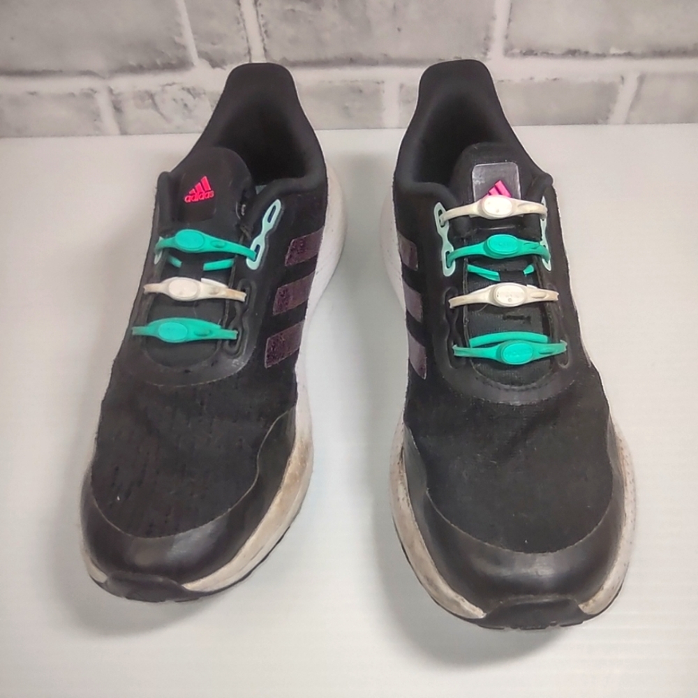 Adidas Bounce Sz. 5